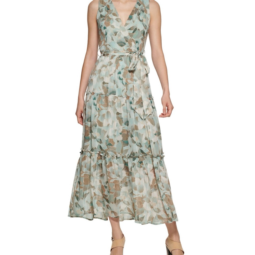 Elegant Sleeveless Maxi Dress